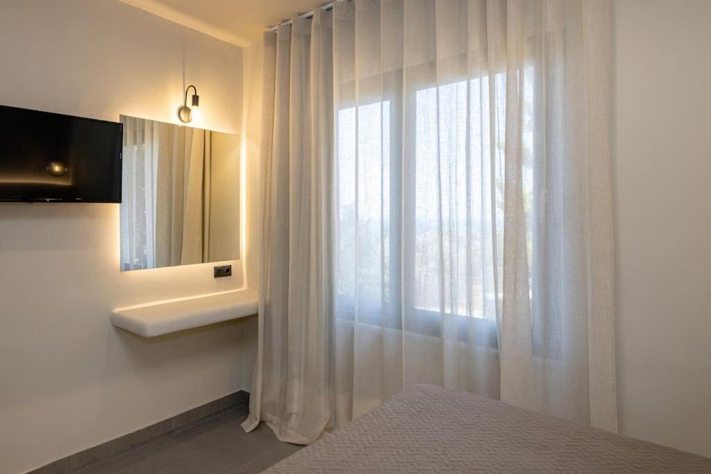 Pearl Suites And Villa Tinos Екстер'єр фото