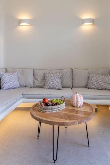 Pearl Suites And Villa Tinos Екстер'єр фото